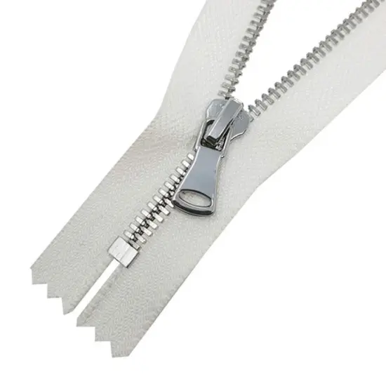 5MM Closed Bottom Zipper White Tape Nickel Teeth 7&ndash;17 Inche {3}