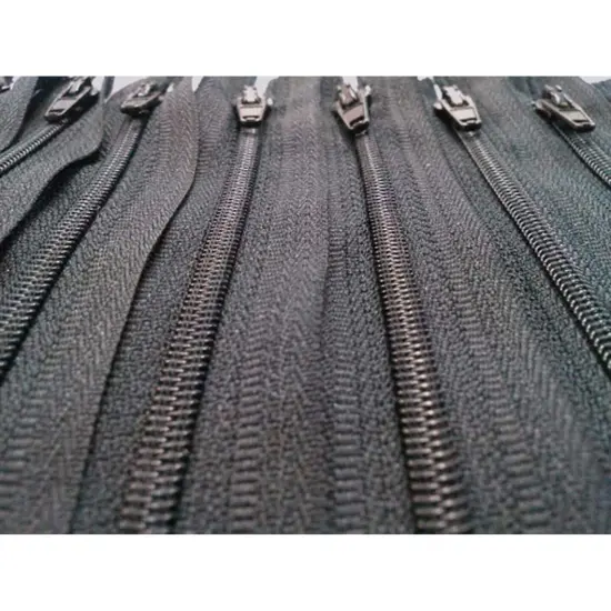Black Generic Nylon Zippers #3 Coil Closed Bottom {1}