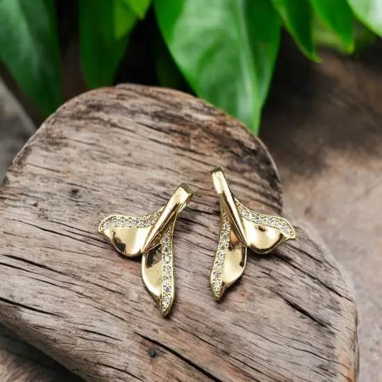 *5* 15x16mm 18k Gold Plated Micro Pave Cubic Zirconia Whale Tail Charms {2}