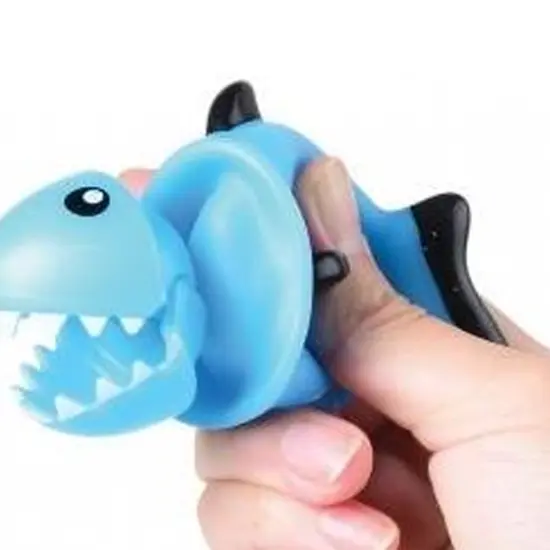 Chomping Shark Babies include 12 units {4}