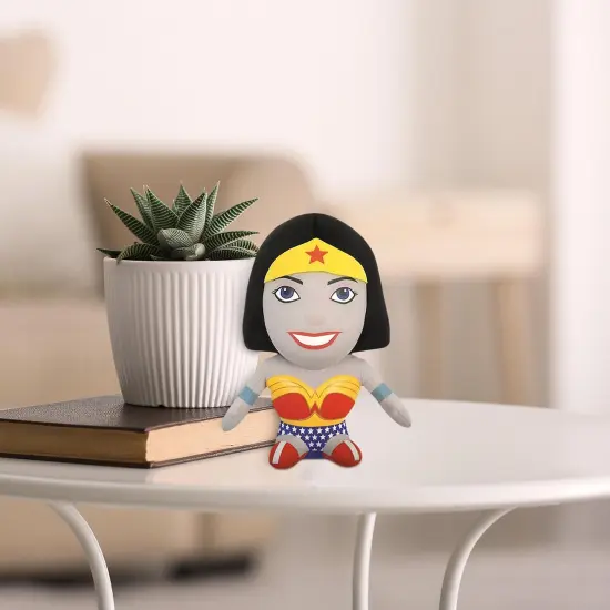 Comic Images DC Comics Wonder Woman Super Deformed Plush {4}