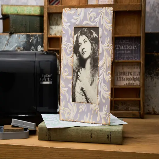 Sizzix 3D Texture Fades Embossing Folder A5 by Tim Holtz-Botanical {4}