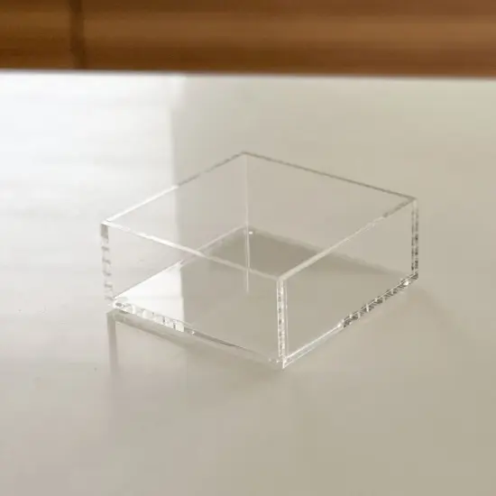 Lucite Square Napkin Holder {3}