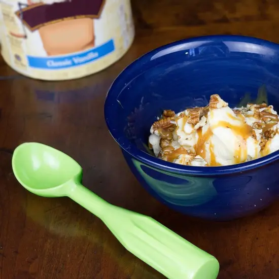 Chef Craft 7.5" Plastic Ice Cream Scoop - 4 Color Options Red {7}