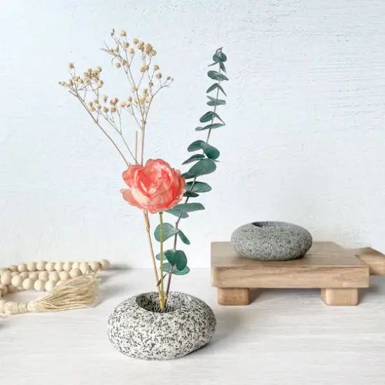 Beach Stone Ikebana Vase {5}