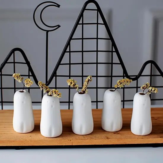 Set of 5 Cute Ghost Mini Bud Vases {1}
