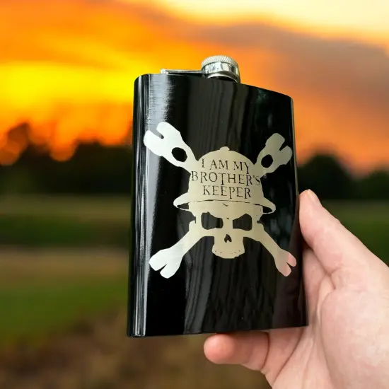 8oz BLACK Helmet Brothers Keeper Flask {6}