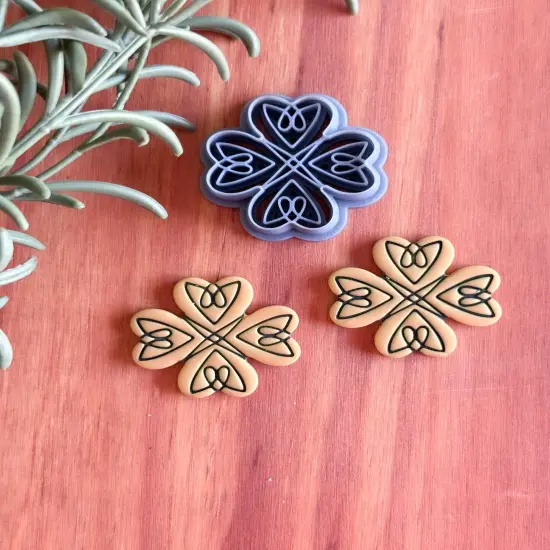 CELTIC POINTED FOUR CLOVER | IRISH ST PATRICKS DAY | CLAY CUTTER {1}