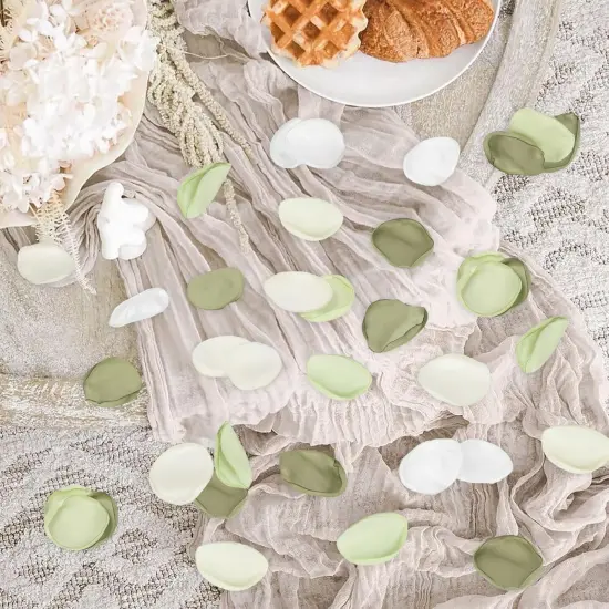 300Pcs Green Flower Petals, Silk Rose Petals Wedding Aisle Scatter Flower Petals for Flower Girl Fake Rose Petals {2}
