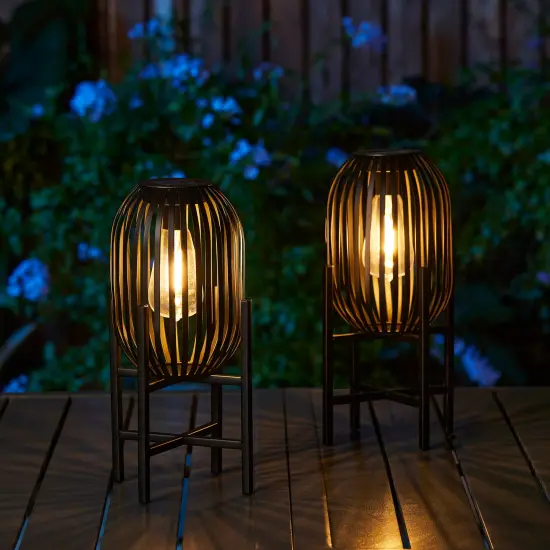 Set of 2/4 Black Metal Stripes Solar Powered Edison Bulb Outdoor Lantern with Stand {7}