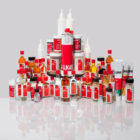 Lukas Modeling Paste {7}