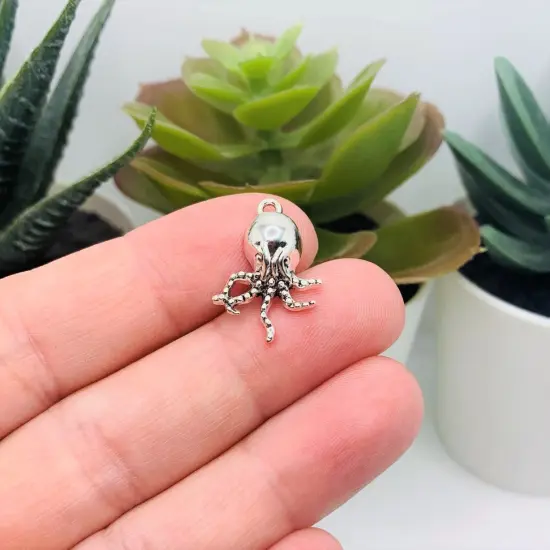 Small Silver Octopus Charms, 15x21mm {2}
