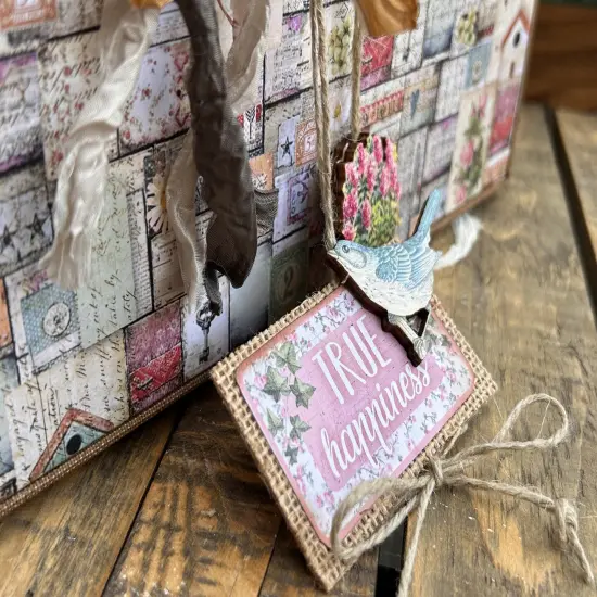 Stamperia Colored Wooden Shapes A5-GARDEN {4}