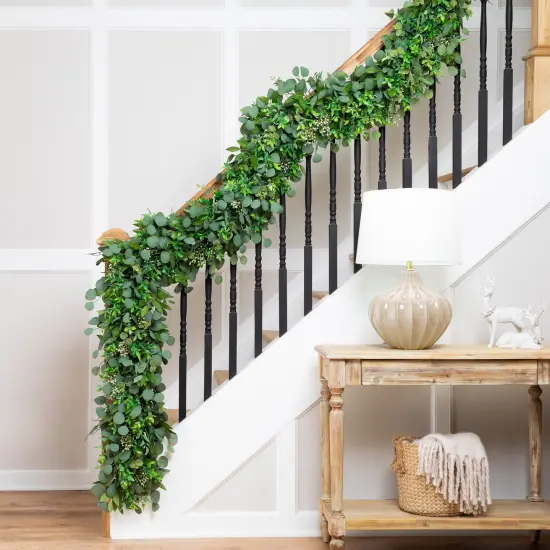 Northlight Silver Dollar and Seeded Eucalyptus Artificial Christmas Garland - 10' x 15" - Unlit Green {1}