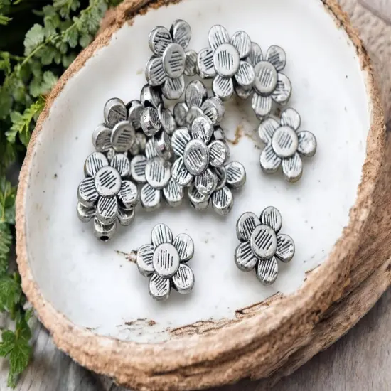 *50* 10mm Antique Silver Daisy Flower Spacer Beads {4}
