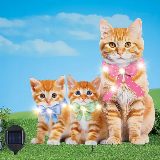 Collections Etc LED Lighted Solar Powered Realistic Cat Family Garden Stake {1}