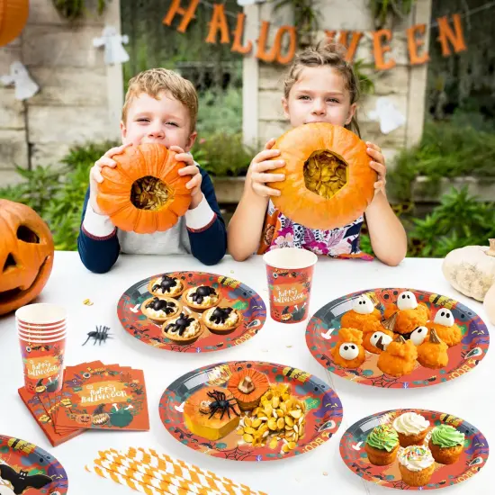 200 Pcs Halloween Disposable Dinnerware Set {7}