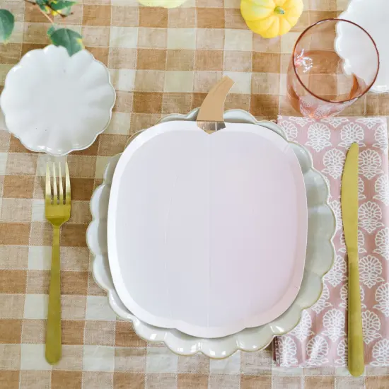 OMBRE PUMPKIN PLATES {4}