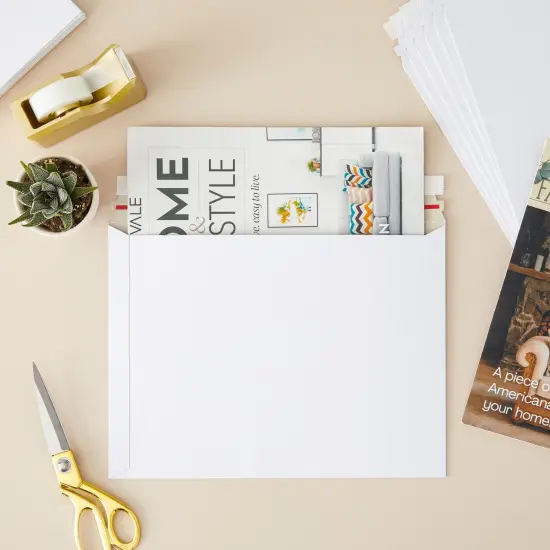 25-Pack Stay Flat Rigid Mailers 9x12 with Self Adhesive Seal, 450 GSM Sturdy Bulk White Cardboard Envelopes for Shipping Photos, Magazines, Comic Books, Art Prints, Documents, Collectibles {3}