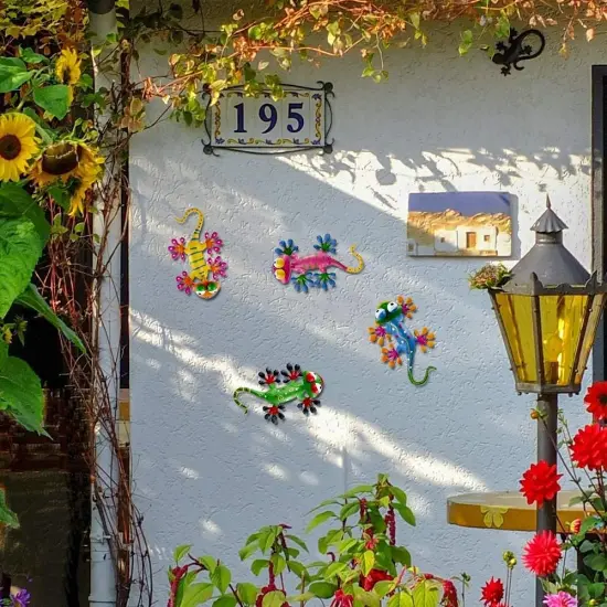 Metal Gecko Outdoor Wall Decor, 4 Pack Lizard Art Garden Sculptures & Statues with Shaking Head Spring Decor for Front Yard Fence Patio {5}