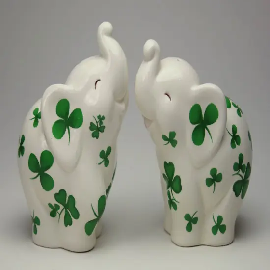 Ceramic Elephant with Shamrock Salt and Pepper Shakers, Home D&eacute;cor, Gift for Her, Mom, Kitchen D&eacute;cor, Irish Saint Patrick&rsquo;s Day D&eacute;cor {4}