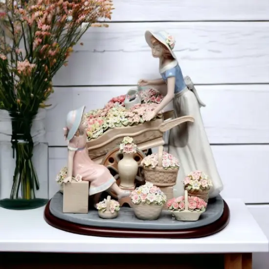 Fine Porcelain Mother with Daughter at Flower Market Figurine, Home D&eacute;cor, Gift for Her, Gift for Mom, Nature Lover Gift {2}