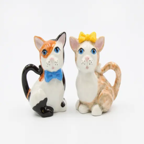 Hand Painted Ceramic Cats Salt And Pepper Shakers, Home D&eacute;cor, Gift for Her, Gift for Mom, Kitchen D&eacute;cor, Cat Lovers Gift, Pet Loss Gift {3}