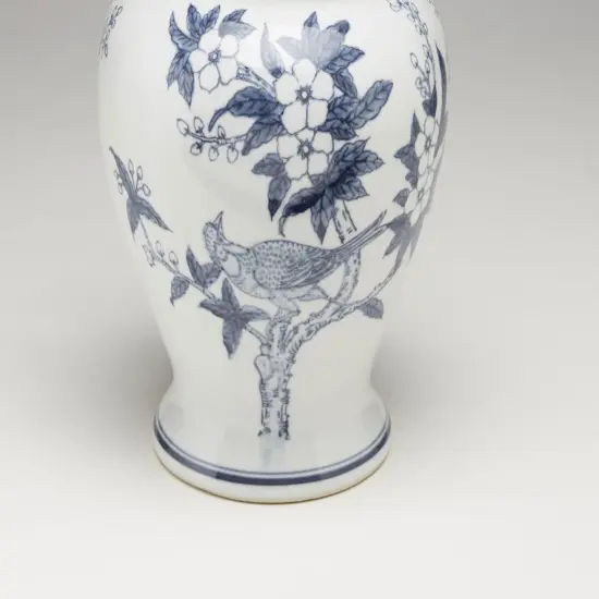 AA Importing 59836 Blue And White Ginger Jar With Lid {3}