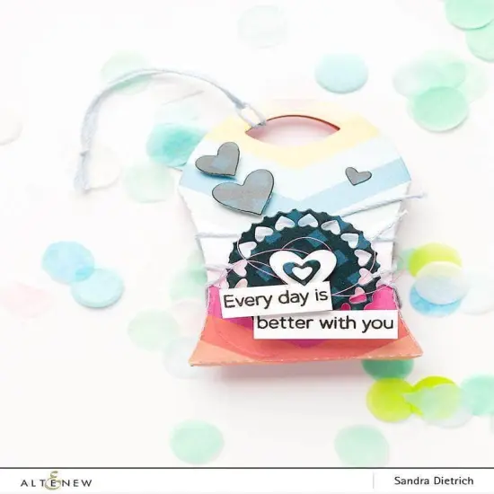 Radial Hearts Cover Die {5}