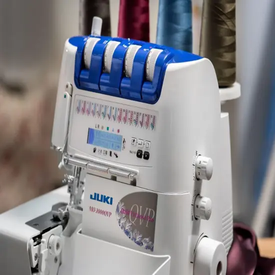 Juki MO-2000QVP Automatic Needle Overlocker {4}