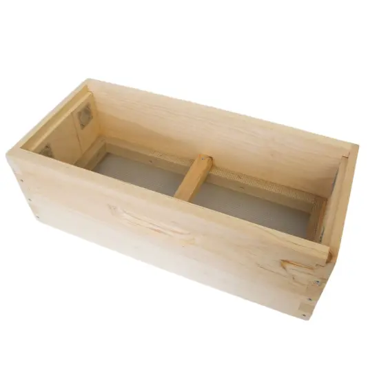 Stoney Acres Quilt Box Winter Hive Topper, Beekeeping Insulated Box for Winter Protection, Helps Retain Heat, Fits 5-Frame Langstroth Nuc Beehives {6}