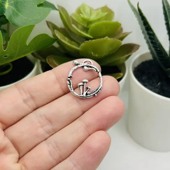 1, 4, 20 or 50 Pieces: Silver Round Mushroom Charms {2}