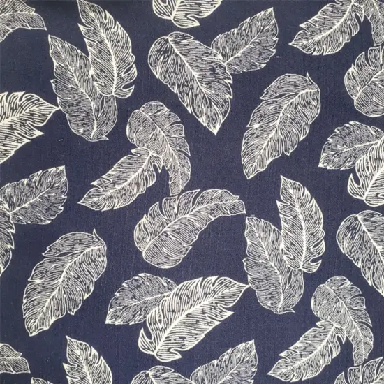 1 Yard Rayon Crinkle Navy Ivory Woven Fabric, Lightweight Drapey 50/52&Prime; Wide 100% Rayon {1}