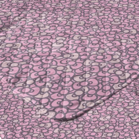 Sanrio Hello Kitty and Friends Quilted Blanket Kitty Pink {3}