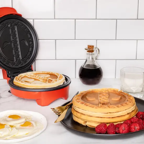 Uncanny Brands Marvel Deadpool Waffle Maker {3}