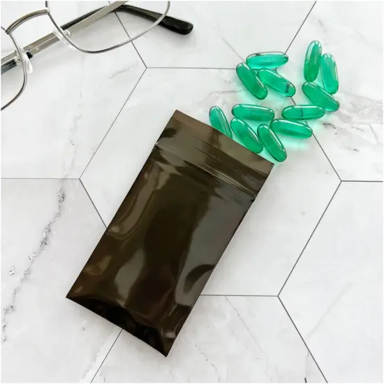 Plymor 2" x 3", 3 Mil Amber UV Zipper Reclosable Plastic Bags {4}