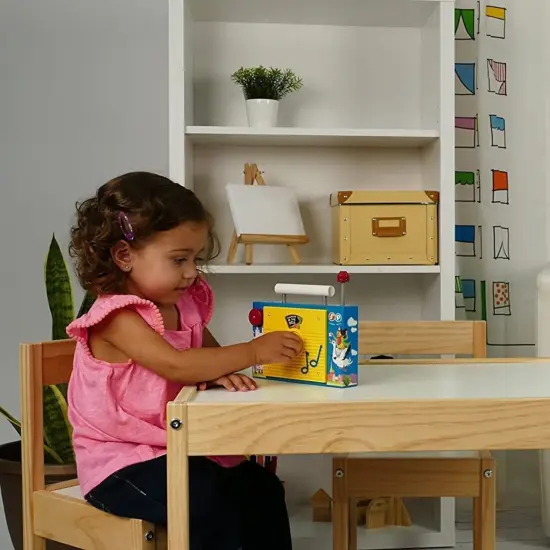 Fisher Price Nostalgic Farmer in the Dell TV Radio No Batteries Needed {3}