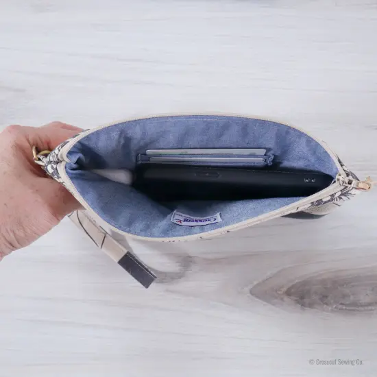 Crosscut Sewing Co.&reg; Wristlet Sewing Kit - Beginner Sewing Project Kit Diamond {6}