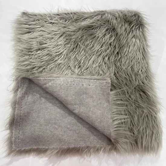 1 Yard Shaggy Faux Fox Fur Soft Vegan Fabric for Crafts, Costumes & Home Decor Projects Silver {1}