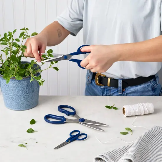 Henckels 3-pc Multi-Purpose Scissors Set {4}