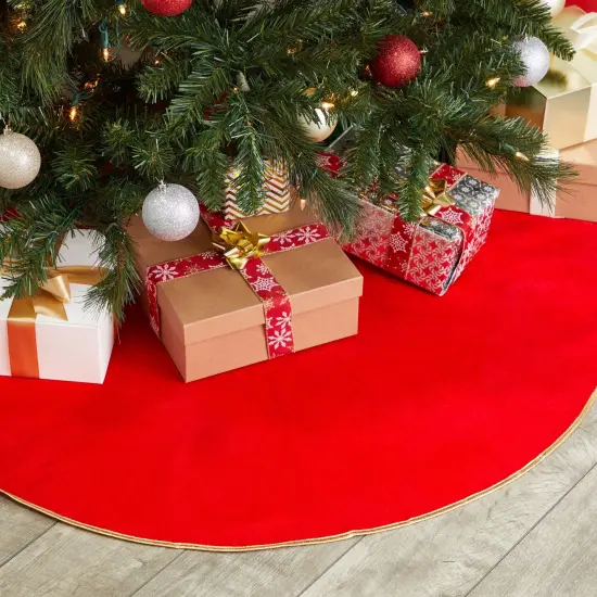 Juvale Red Christmas Tree Skirt, Plain Tree Skirt with Gold Trim for Holiday Decor, Stylish Holiday Indoor Decorations, Round Tree Mat Base Cover (42 Inches) {2}