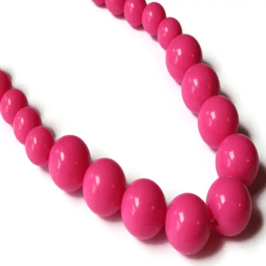 16 Inch Bright Pink Graduated Bead Vintage Necklace {5}