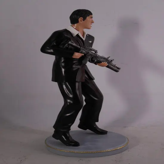 Gangster Small Statue {3}