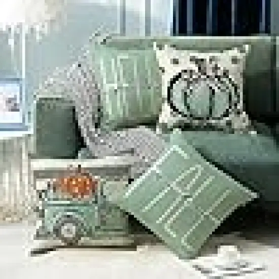 Pumpkin Farmhouse Thanksgiving Decorations {4}