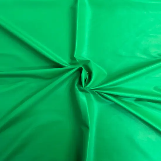 1 Yard Faux Leather Vinyl Fabric For Apparel And Costumes 58 Inch Wide Kelly Green {1}
