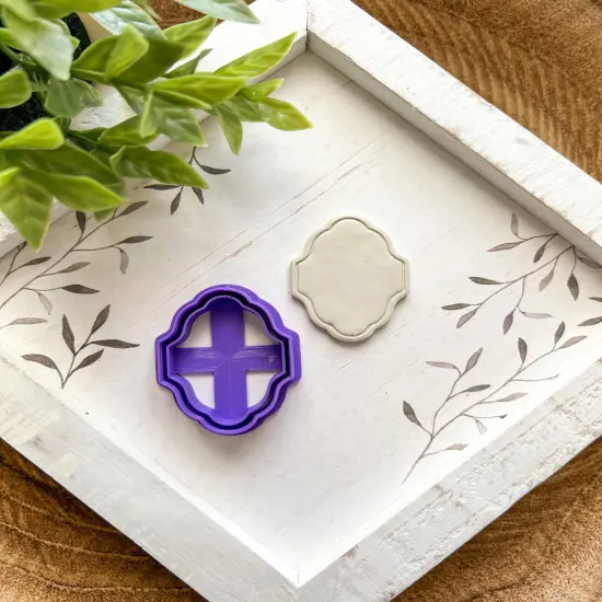 Gallery Frame Cutter {1}