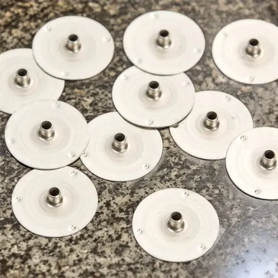 Round Wick Tabs for Candlemaking (Pack of 12) {4}
