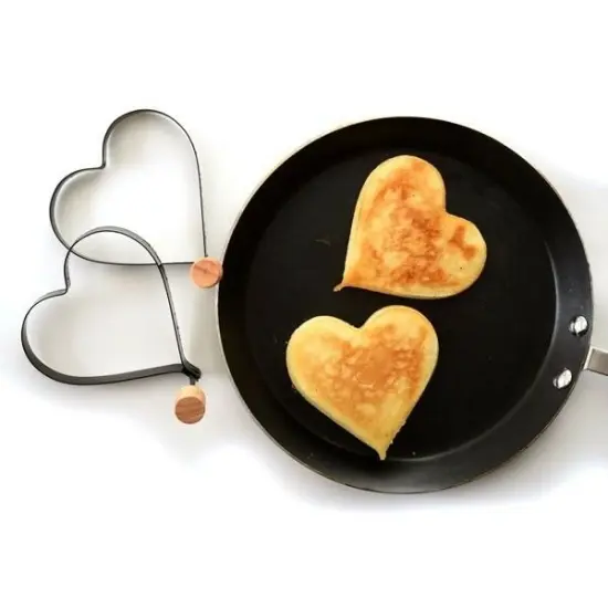 Norpro Non Stick Metal Heart Shaped Pancake / Egg Rings with Handles - 2 pack {5}
