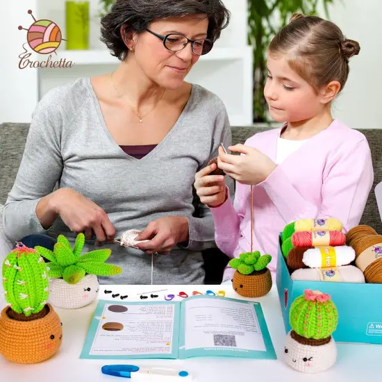 4 Pack Plants Family Crochet Kit {4}