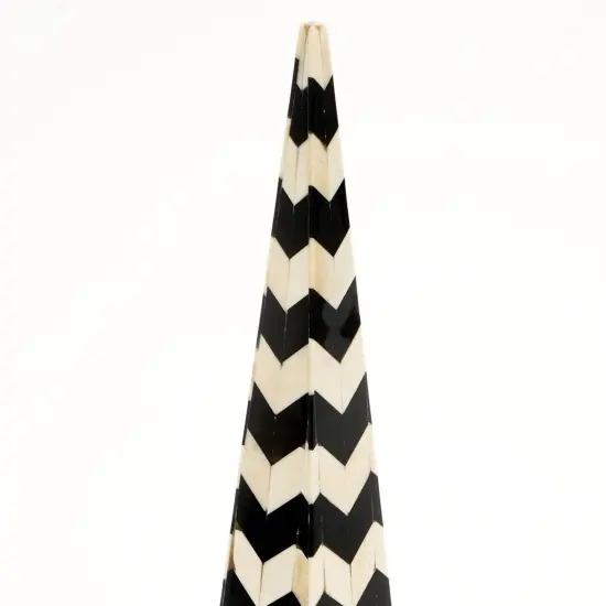 Decorative Objects/Zigzag Pattern Black & White Cone Pillar/Tabletop Decorative Item {5}